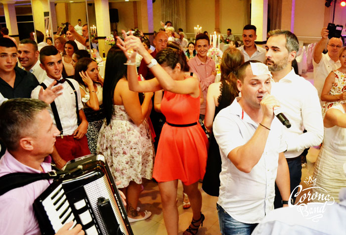 Corona Band - bend za vencanja