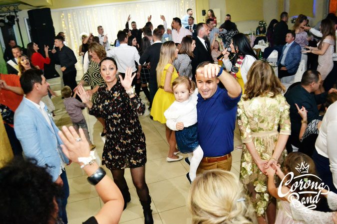 Corona Band - band za vencanja