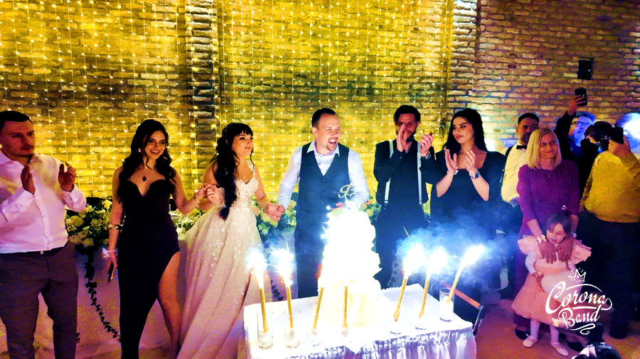 Corona Band - Open concept Djurdjevdan