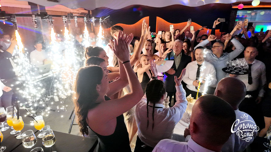 Corona Band - Event centar Bazeni